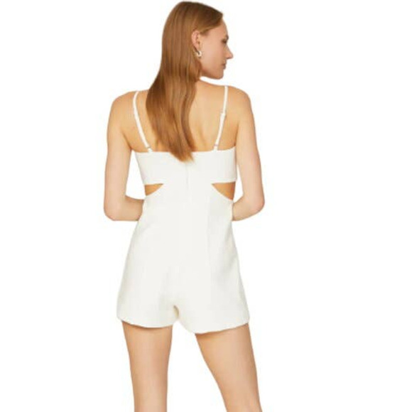 LIKELY White Ollie Romper V-neckline Key Hole US 6 - Picture 2 of 16